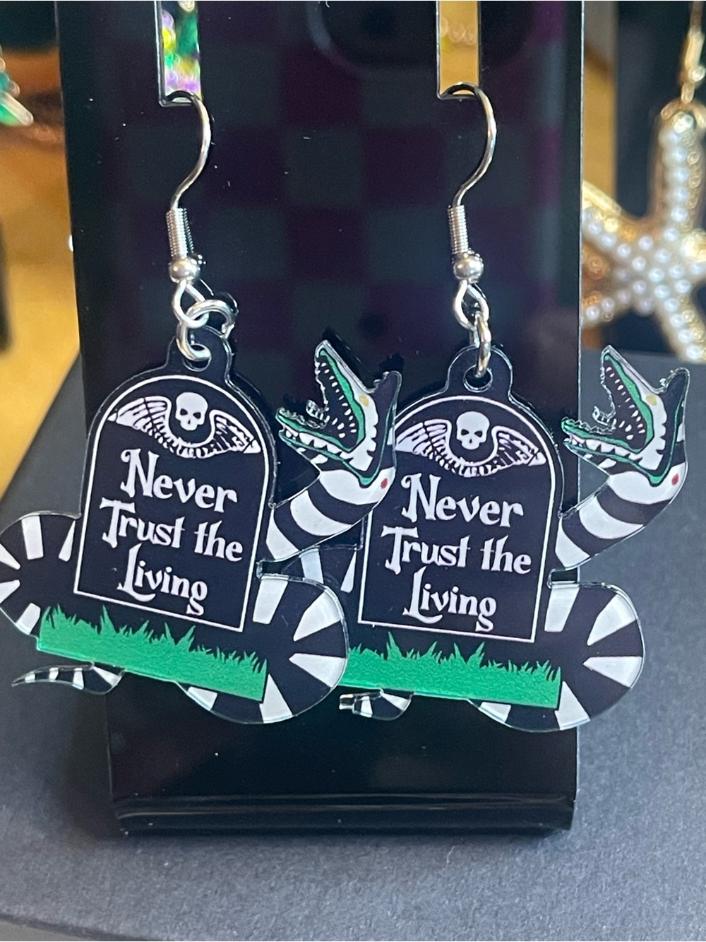 NIB beetle juice earrings set